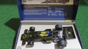 LOTUS 72E