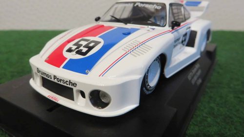 PORSCHE 935/77A