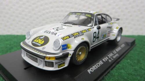 PORSCHE 934