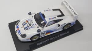 PORSCHE 911 GT1 EVO