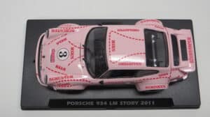 PORSCHE 934 PINK PIG