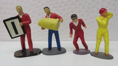 RACING FIGURES SET T