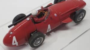 OLD F1 CAR MASERATI