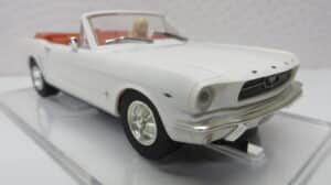 SCALEXTRIC FORD MUSTANG