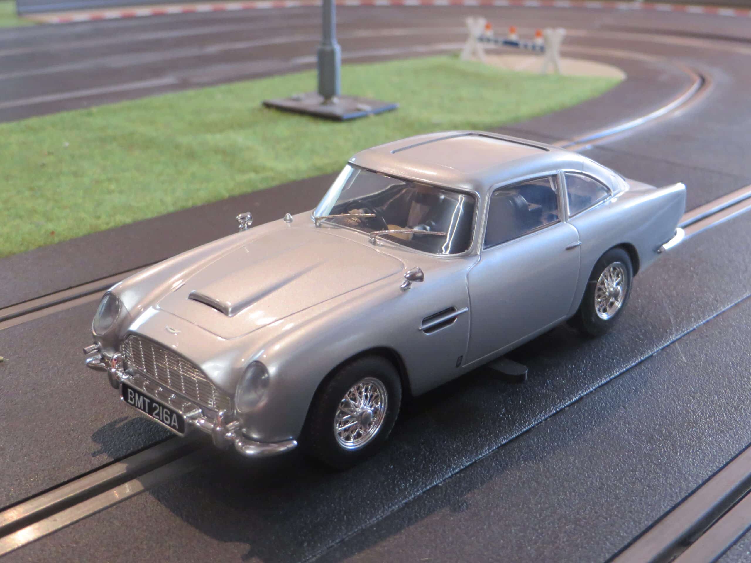 SCALEXTRIC ASTON MARTIN DB5 | Slotcar Garage Belgium