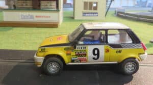 SCALEXTRIC RENAULT R5 COPA