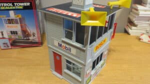 SCALEXTRIC CONTROL TOWER