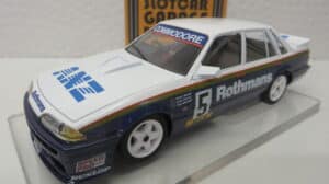 SCALEXTRIC HOLDEN VL COMMODORE