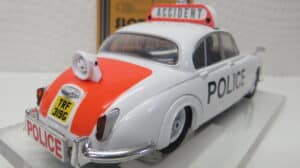 SCALEXTRIC JAGUAR MK II