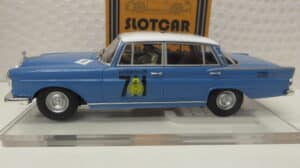 REVELL MERCEDES 300 SE