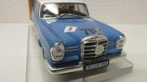 REVELL MERCEDES 300 SE