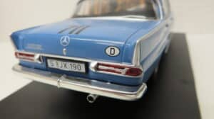 REVELL MERCEDES BENZ 220 SE