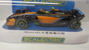 SCALEXTRIC FORMULE 1 MCLAREN MCL36