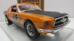 CARRERA DIGITAL 132 FORD MUSTANG GT