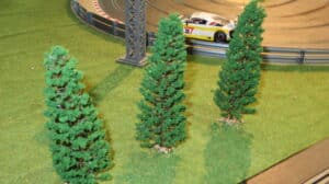 TREE TO DECORATE YOUR RACETRACK