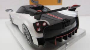 SCALEXTRIC PAGANI HUAYRA