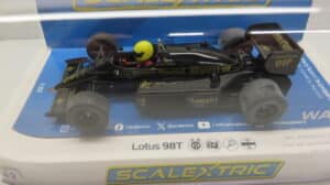 SCALEXTRIC F1 LOTUS 98T