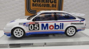 SCALEXTRIC FORD SIERRA RS500