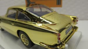 SCALEXTRIC ASTON MARTIN DB5 (GOLD)